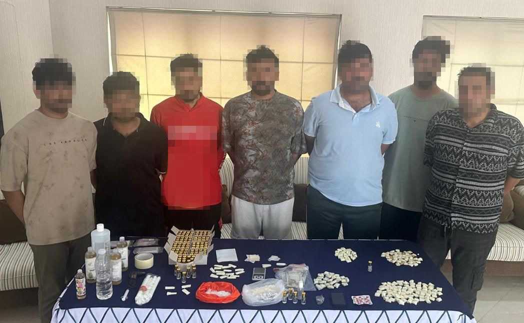 في وقائع مختلفة .. شرطة مكافحة المخدرات :  القبض على عدد من الأشخاص بحوزتهم حوالي 9 كيلو جرام مواد مُخدرة تزيد قيمتها عن 140 الف دينار<